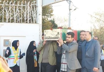 افتخار میزبانی دلیرمرد گمنام در دبیرستان دخترانه خدیجه کبری(س) اصفهان