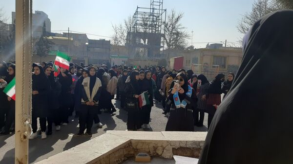 برپایی‌ نمایشگاه دست‌سازه‌های دانش‌آموزان در دبیرستان صیرفی ناحیه ۷ مشهد