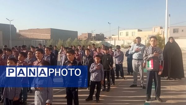 گرامیداشت هفته بسیج دانش‌آموزی در دبستان واحدی شهرستان زارچ