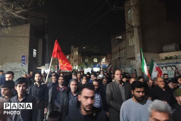 تجمع مردمی شهر صباشهر برای حمایت از رزمندگان اسلام