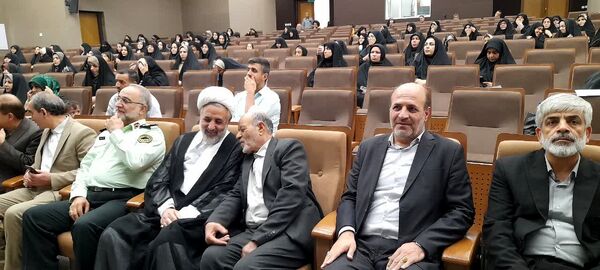 همایش تجلیل از مدرسه یاران استان قم