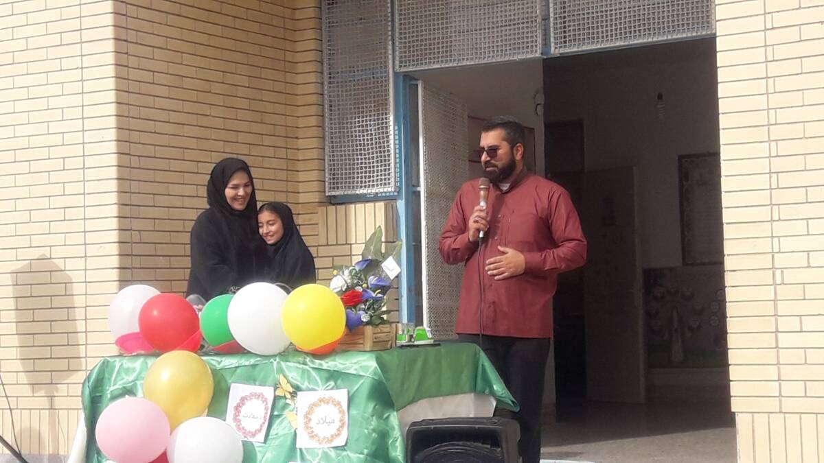 جشن ولادت حضرت فاطمه زهرا (س ) در مدرسه صغری عبداللهیان کاریزک