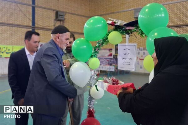 طنین بازگشایی مدارس با عطر مهر و یاد شهدا در باشت