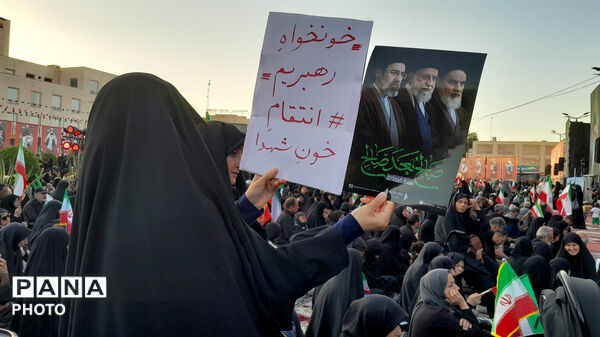 اجتماع بزرگ عزاداران امام شهید آیت‌الله العظمی سید‌علی حسینی خامنه‌ای «ره» در میدان امام حسین«ع»اصفهان