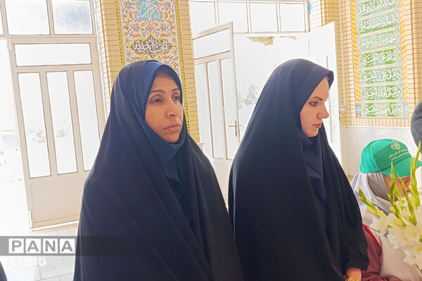 ادای احترام به شهدا و تجلیل از مربیان بهداشت در خراسان شمالی