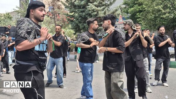 راهپیمایی صبح تاسوعا با حضور هیئت ابوالفضلیون رسالت 