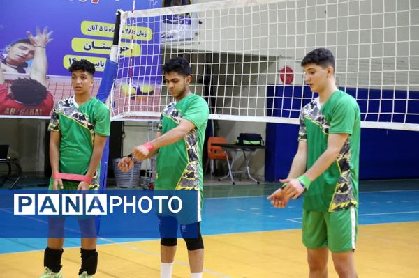 پایان اردوی انتخابی تیم ملی والیبال دانش‌آموزی دختران و پسران در خوزستان
