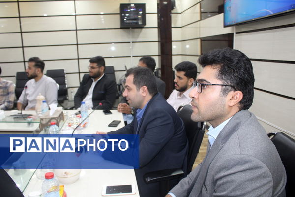 تجلیل از معلمان جوان برتر  به مناسبت گرامیداشت هفته مقام معلم استان بوشهر