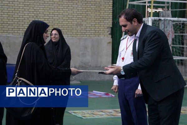 کارگاه آموزشی مهارت افزایی مربیان پیشتاز در بهارستان ۲