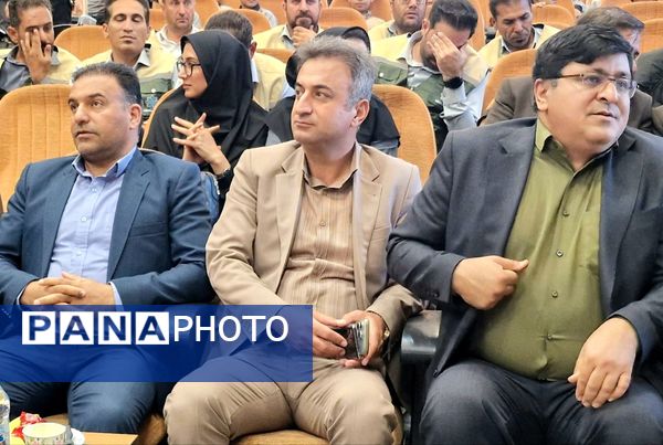 افتتاحیه طرح پسماند صفر در دبستان شاهد حیات ناحیه 3 شیراز