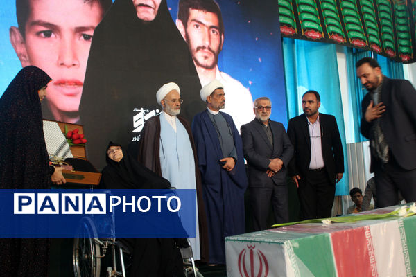 حضور نوجوانان در سی و پنجمین یادواره شهدای روستای فردوی قم