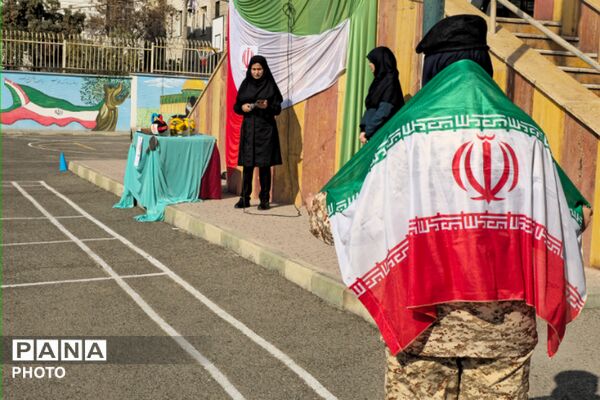 المپیاد ورزشی درون مدرسه‌ای در مدارس شاهد نجمه، راضیه شکرایی و شهید مجید مجیدی ناحیه دو شهرری 