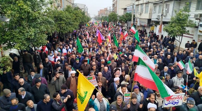 گلوگاه، همدل با تپش انقلاب 