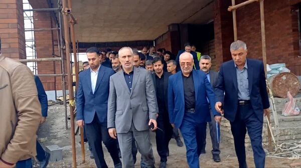 آیین کلنگ زنی صنایع پوشاک کیف و کفش در شهرک صنعتی کمشچه