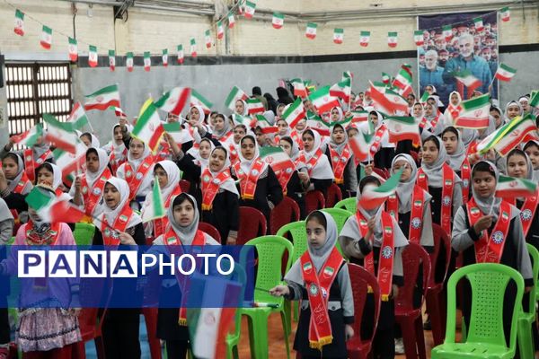  همایش «یاوران انقلاب، پیشتازان مقاومت» در دلیجان همزمان با آغاز دهه فجر