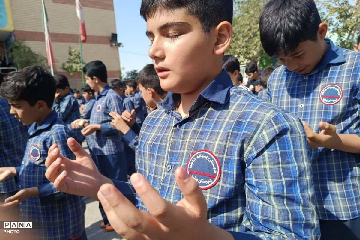چهارمین آیین «سه‌شنبه‌های مهدوی» در آموزشگاه شاهد شهید محمد جنیدی 