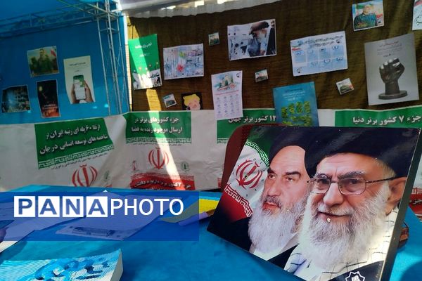 مصلیِ صباشهر، میزبان روایت انقلاب؛ آیین افتتاحیه نمایشگاه «مدرسه انقلاب» شهرستان شهریار