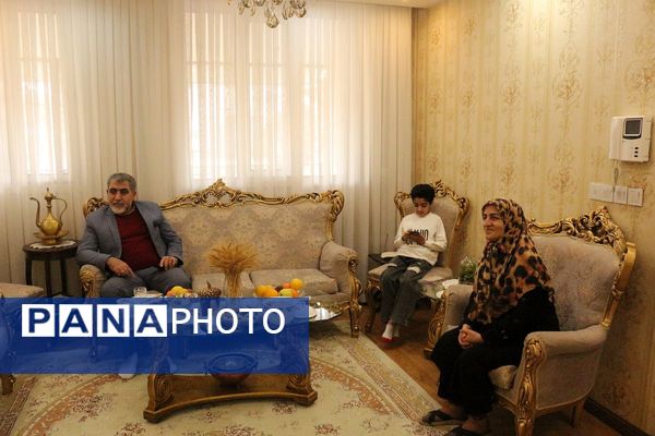 دیدار با خانواده‌های شهدا و فرهنگیان بازنشسته به مناسبت ولادت حضرت فاطمه زهرا (س) و روز مادر در فیروزکوه