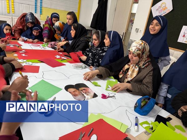 رویداد مادر دختری با محوریت پرچم ایران در مدرسه المهدی ناحیه 2 کرج 