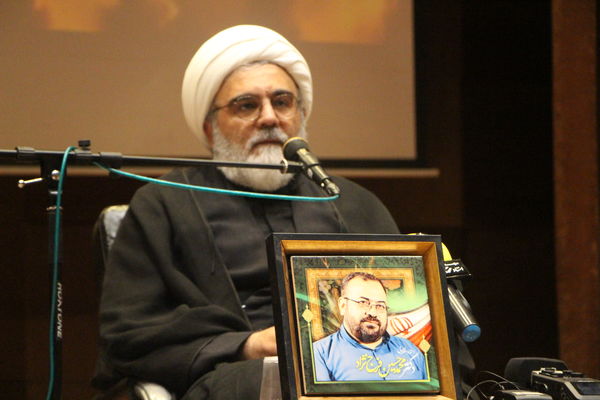چهارمین سالگرد شهادت استاد طلبه مجاهد محمدحسین فرج نژاد و خانواده ایشان در یزد