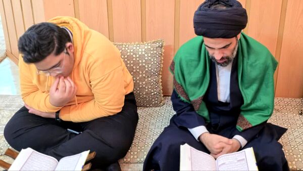  جلسات هفتگی صراط الحمید در دبیرستان بعثت  