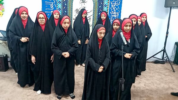 طنین انداز شدن زنگ نماز در دبستان لطیفه 