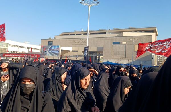 بزرگترین اطعام فاطمی کشور در مراسم استقبال از شهدا