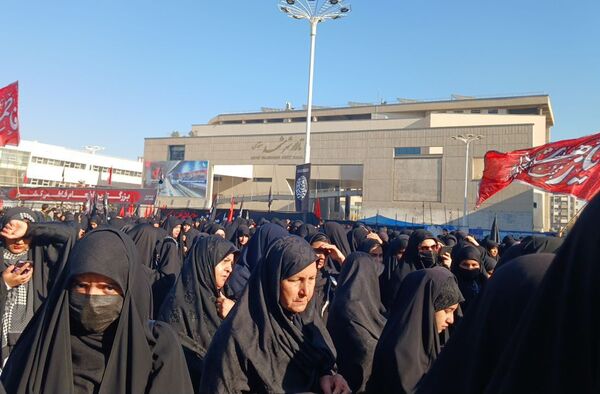 بزرگترین اطعام فاطمی کشور در مراسم استقبال از شهدا