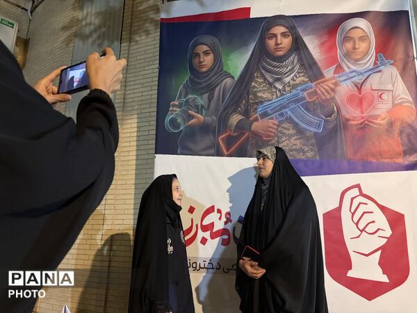 کارگاه خبرنگاری در موکب نوجوان مبارز در یزد