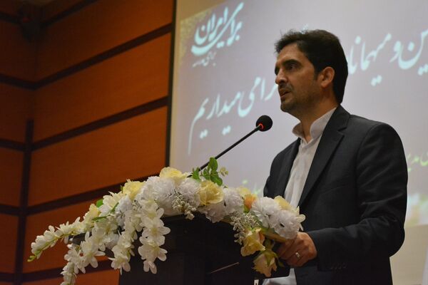 نشست هم‌اندیشی معاونین پرورشی، روحانیون امین و ائمه جماعات در بهارستان‌دو