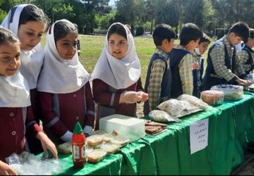 برگزاری بازارچه کارآفرینی در دبستان قدس ویسیان
