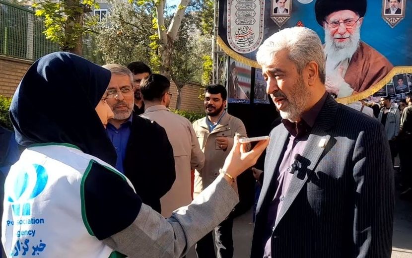 معلمان، سکان‌دار هدایت فکری و فرهنگی جامعه هستند