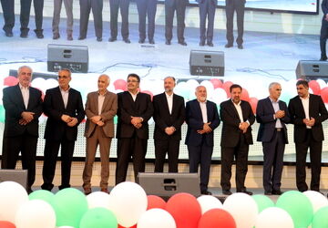 تجلی همدلی آموزگاران و مدیران آموزش و پرورش منطقه ۴ در سالن فتح المبین