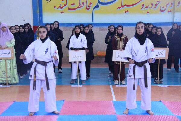 افتتاح المپیاد ورزشی درون مدرسه‌ای ناحیه یک یزد