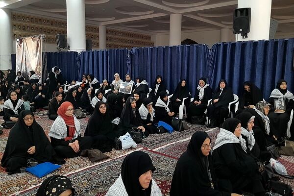 یادواره چهلم شهدای جنگ ۱۲ روزه در مصلای امام خمینی(ره) نظرآباد