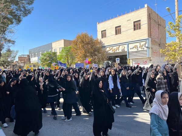 راهپیمایی سیزدهم آبان ماه در شهرستان خلیل آباد 