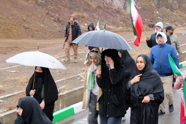حضور حماسی مردم شهرستان پردیس در راهپیمایی روز قدس با وجود بارندگی