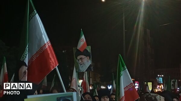 حماسه سازی مردم نیشابور در بیستمین شب از راهپیمایی های مردمی بلوار فضل 