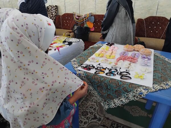 بازارچه‌ هنرهای‌ دستی‌ با رنگ و بوی عید