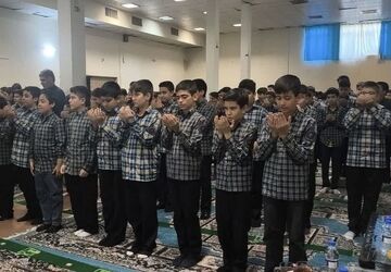 تابیدن نورِ هدایت در مدرسه