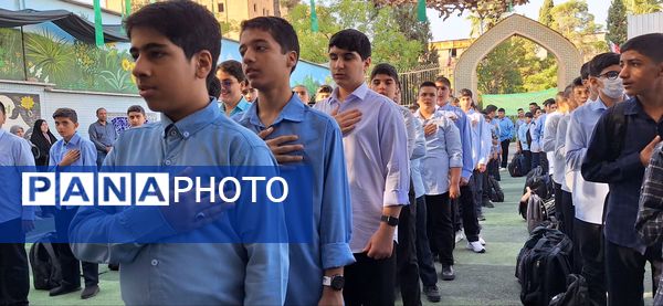 بازگشایی مدرسه شهید مطهری با لبخند مهر 