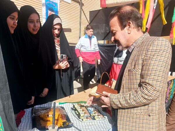 عطر فاطمیه در دانشگاه پیام نور کاشمر پیچید