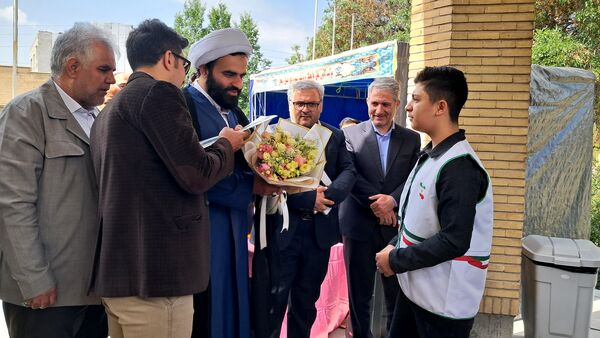 غرفه خبرگزاری پانا و سازمان دانش‌آموزی در مراسم افتتاحیه فعالیت‌های تابستانی