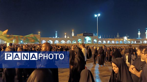 مراسم عزاداری شهادت امام رضا(ع) و شام غریبان در حرم مطهر رضوی 