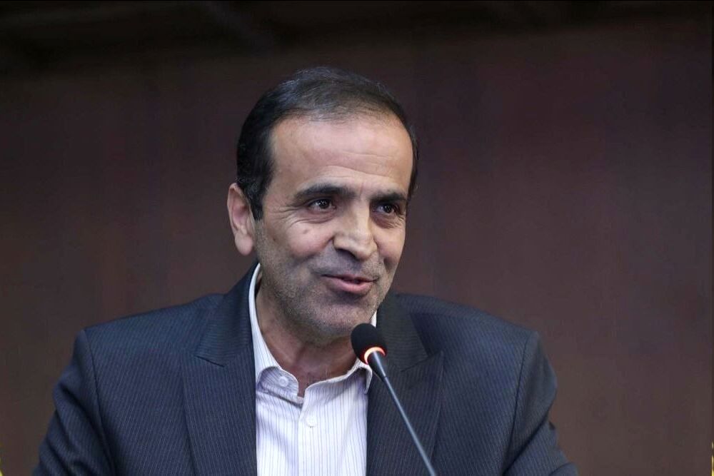 سرپرست فدراسیون روئینگ منصوب شد