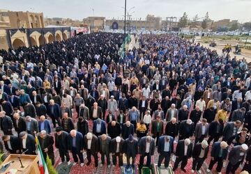  اقامه نماز عید فطر در شهرستان زارچ
