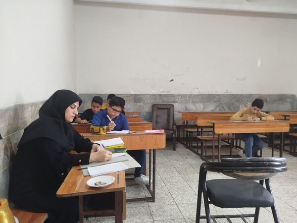  مصاحبه دانش آموزان ورودی هفتم دبیرستان نمونه دانش کاشمر