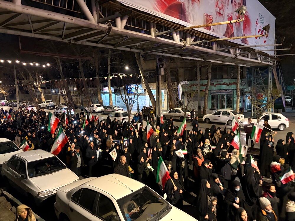 حماسه‌ای دیگر از مردم کرج در بیعت با رهبر جدید انقلاب
