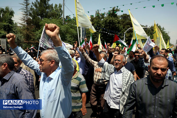 راهپیمایی مردمی علیه تهاجم رژیم صهیونیستی به ایران - تهران
