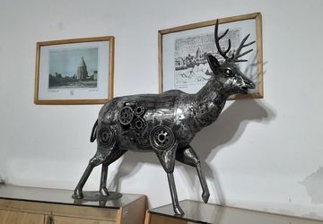 نمایشگاه مجسمه‌های فلزی در شهرستان ورامین